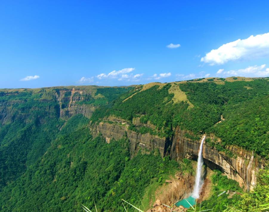 Nohkalikai Falls Cherrapunji Things To Do Story Images