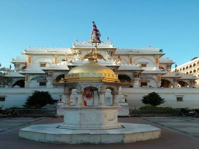Travel Guide Shree Swaminarayan Temple, Gadhada